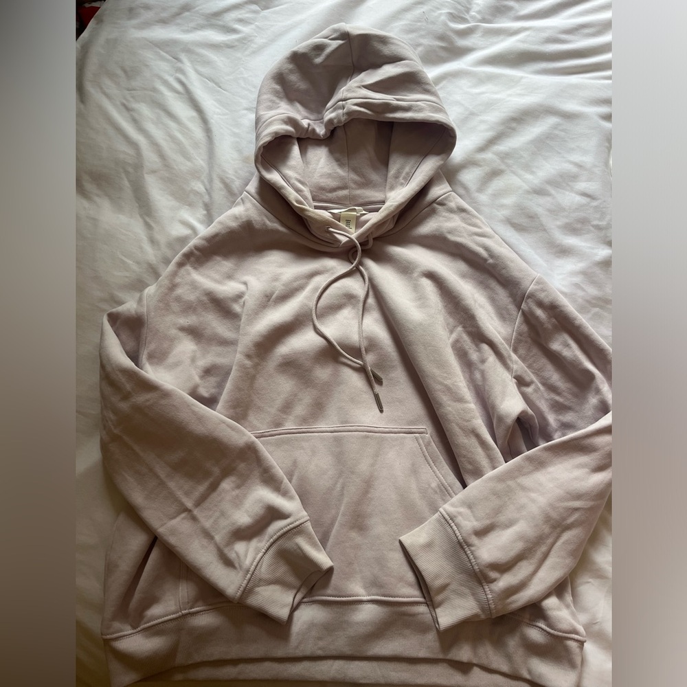 Light purple H&M sweatshirt, size M